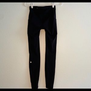 lululemon leggings with reflective pockets